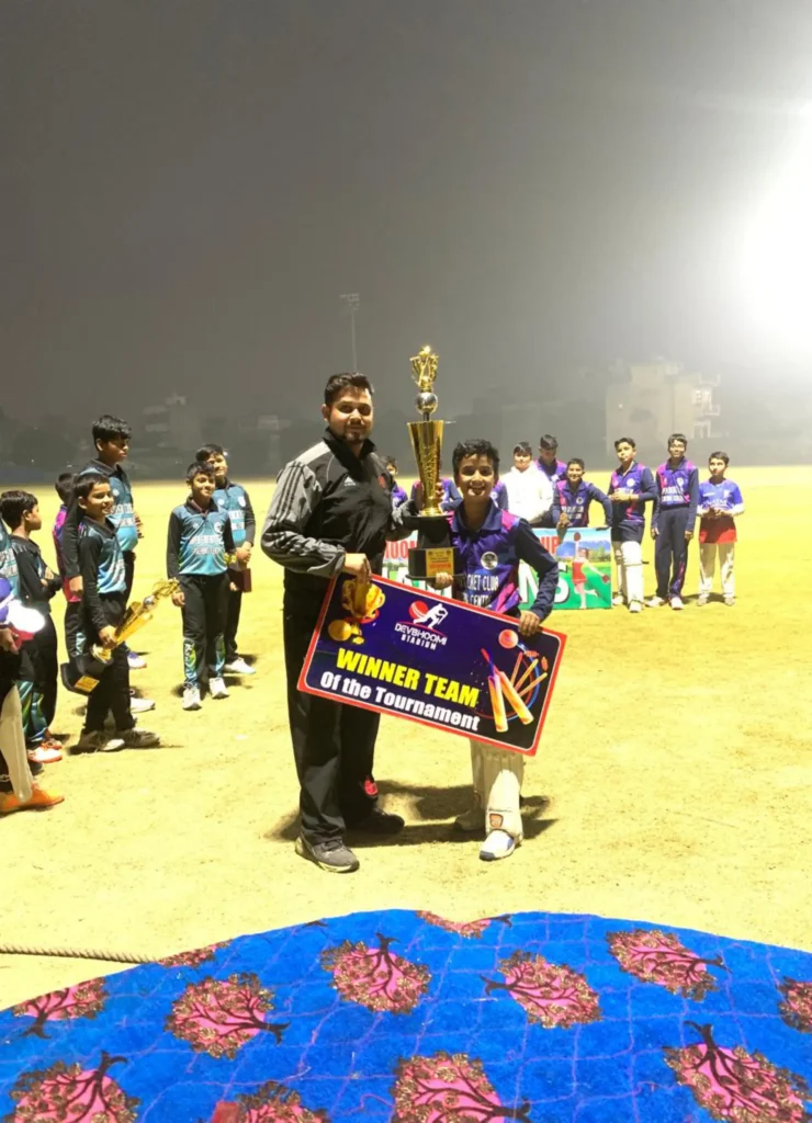 Academy-Partner-trophy